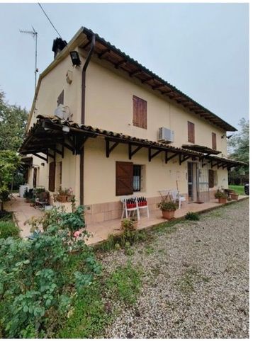 Villa in residenziale in Via Merlo 1