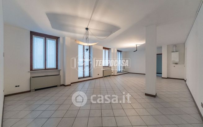 Ufficio in commerciale in Via Aldo Annoni 36