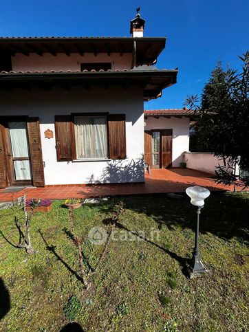 Villa in residenziale in Via Vignola 45