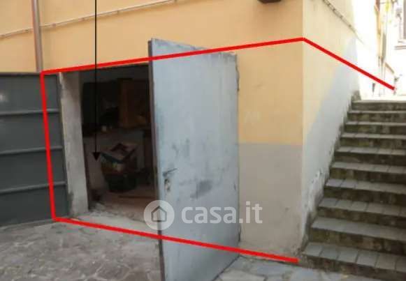 Box/posto auto in residenziale in Via Emilio Casa