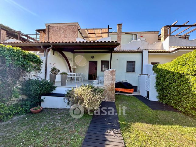 Villetta a schiera in residenziale in Via Porto San Giorgio 40