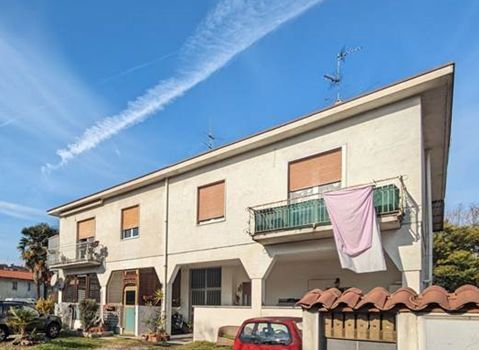 Appartamento in residenziale in Via Lambro 22