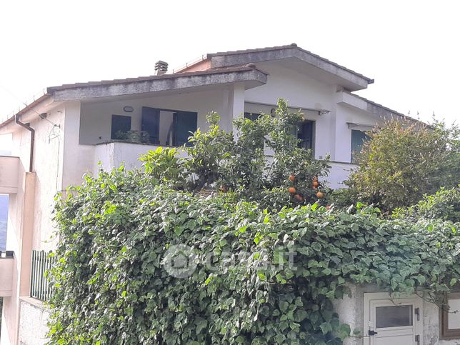 Villa in residenziale in Via Madonna delle Grazie 57