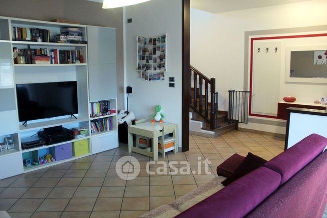 Villetta a schiera in residenziale in Via Gurzone
