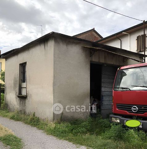 Box/posto auto in residenziale in Via Don Antonio Cavallotti