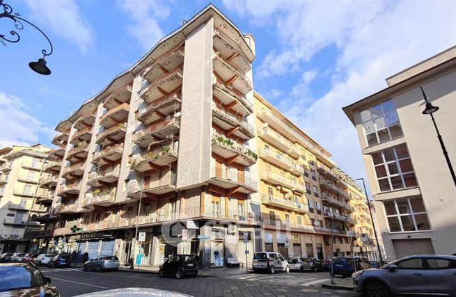 Appartamento in residenziale in Via Luigi Amabile 42