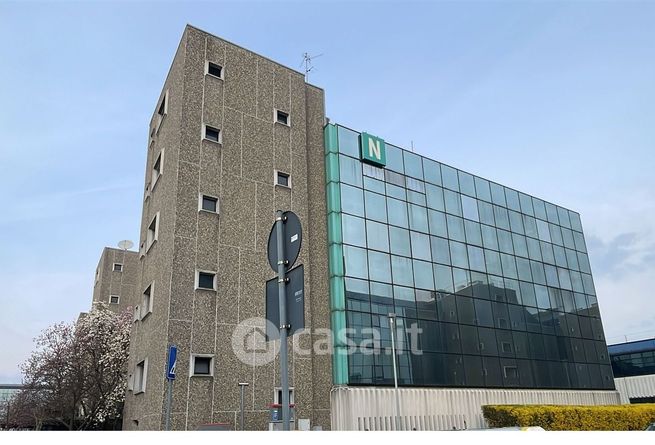 Ufficio in commerciale in Strada 6 6