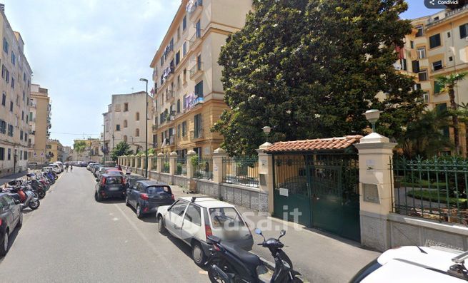 Appartamento in residenziale in Via Duca Ferrante della Marra 3
