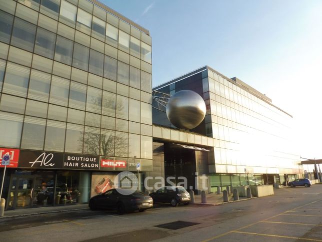 Ufficio in commerciale in Via Friuli 13 -1