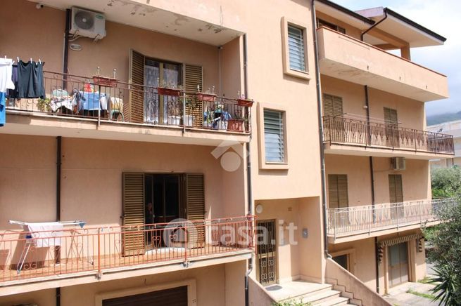 Appartamento in residenziale in Via Gioacchino da Fiore