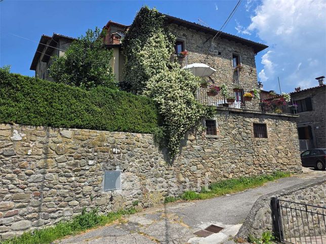 Rustico/casale in residenziale in Via del Poggetto 1