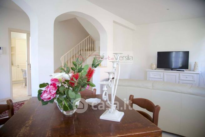 Casa bi/trifamiliare in residenziale in Via Bonazzera 15