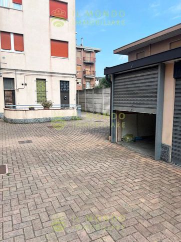 Garage/posto auto in residenziale in Via Brescia 2