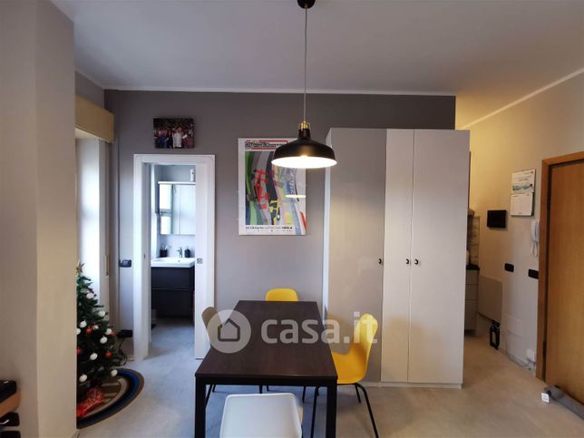 Attico/mansarda in residenziale in Via Antonio Carnevali 11