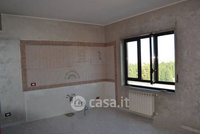 Appartamento in residenziale in Via Ernesto Tricomi