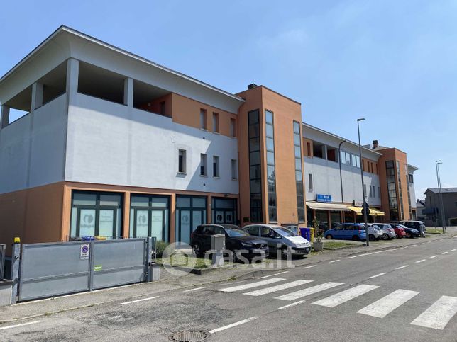 Ufficio in commerciale in Via Annibale Pizzarelli 3 /A