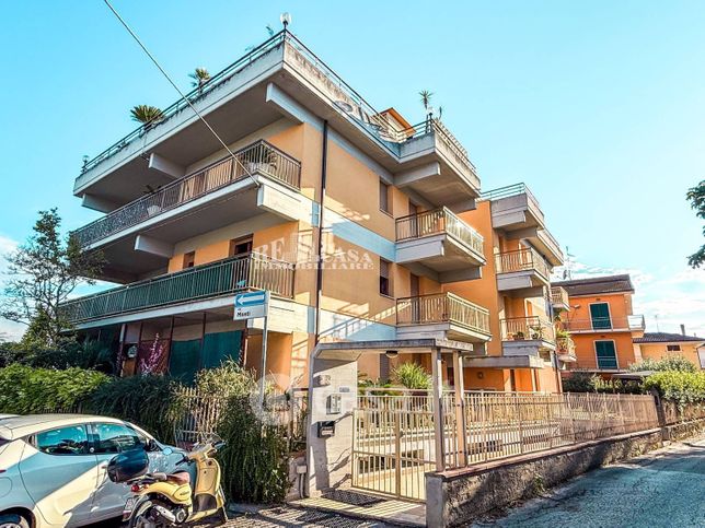 Appartamento in residenziale in Via delle Rose 10