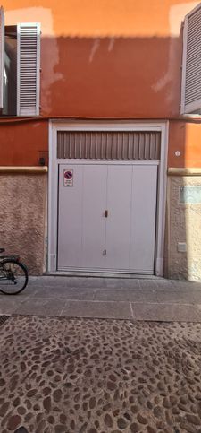 Garage/posto auto in residenziale in Via del carro 5