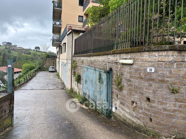 Box/posto auto in residenziale in Via Bruno Buozzi 30