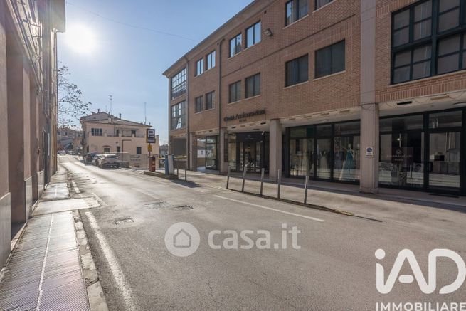 Ufficio in commerciale in Via Mura occidentali