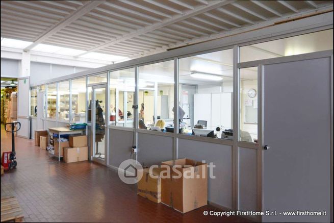 Capannone in commerciale in Via Bruno Buozzi