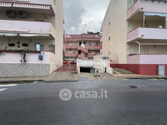 Capannone in commerciale in Lungomare Capo Rasocolmo 51