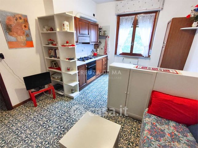 Appartamento in residenziale in Viale Privato Luigi Cordano