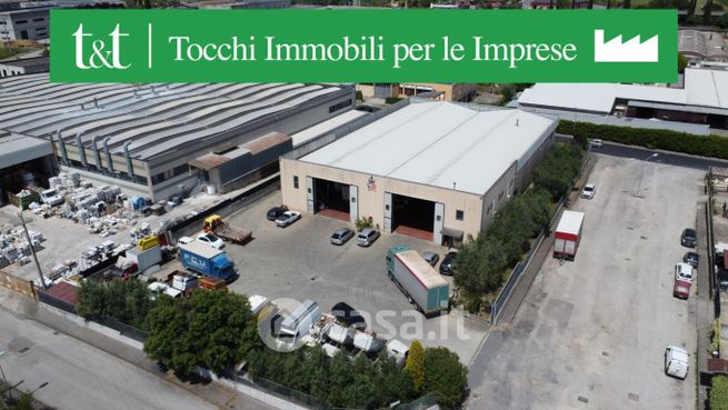 Capannone in commerciale in Via Avogadro 2