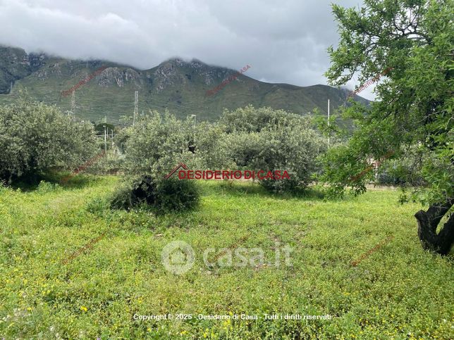 Terreno edificabile in residenziale in Contrada Chiarera