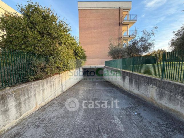 Box/posto auto in residenziale in 
