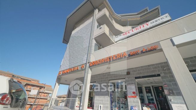 Attivitã /licenza (con o senza mura) in commerciale in Via VIII Settembre 1