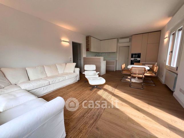 Appartamento in residenziale in Via Lorenzo dei Medici