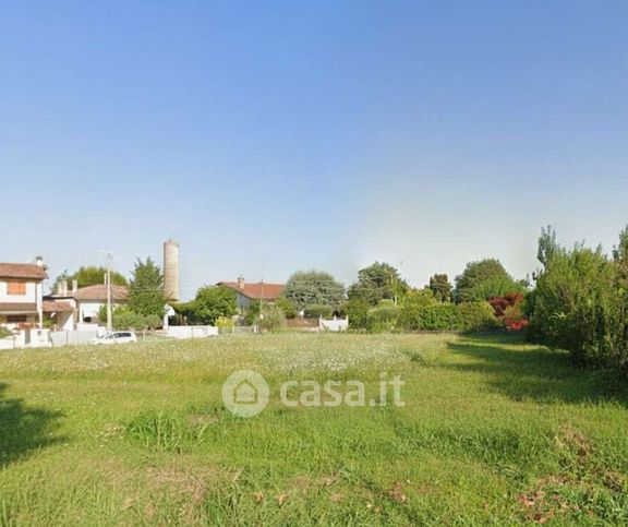 Terreno edificabile in residenziale in Via Casoni