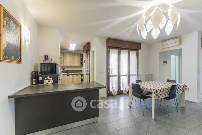 Appartamento in residenziale in Via Cesari 13 -19
