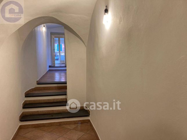 Casa bi/trifamiliare in residenziale in Via Dante Alighieri 25