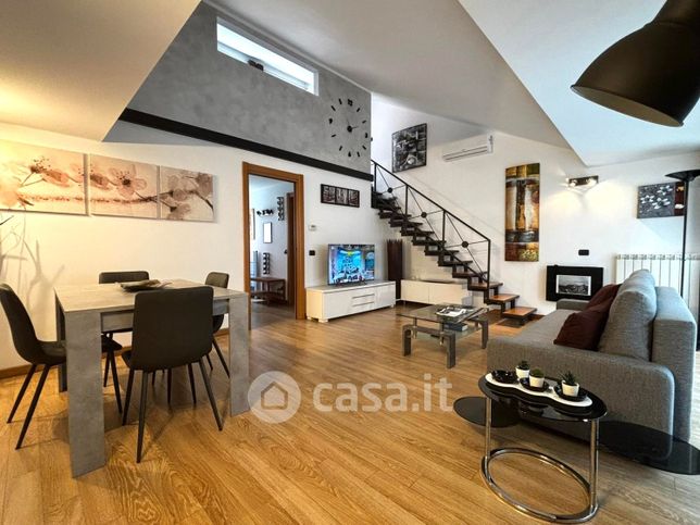 Loft in residenziale in Via San Benigno 5