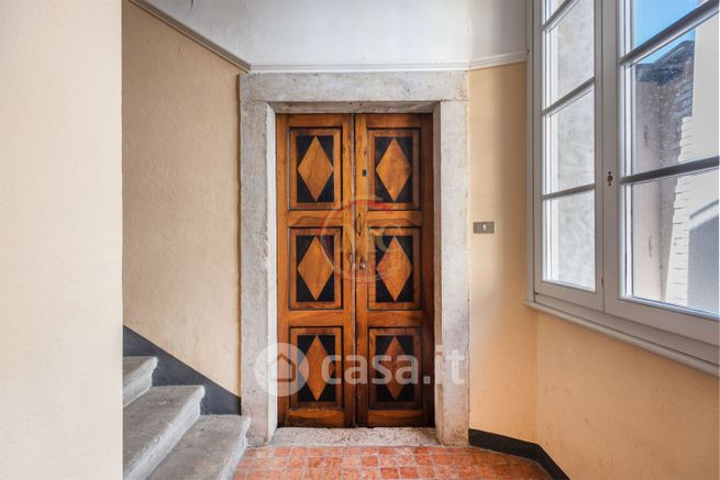Ufficio in commerciale in Via Giovanni Segantini 113