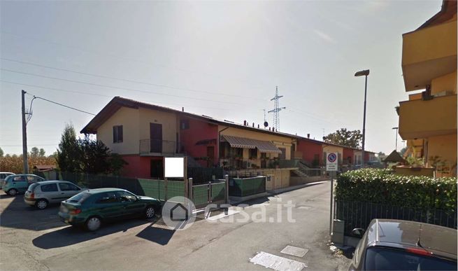 Garage/posto auto in residenziale in Via I Maggio