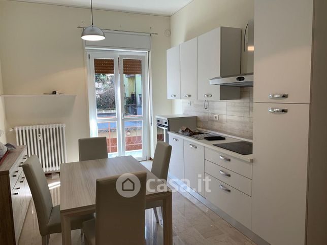 Appartamento in residenziale in Via Monte Suello 12