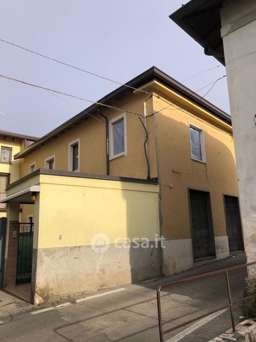 Appartamento in residenziale in Via Enrico Tazzoli