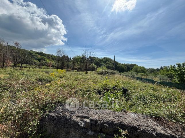 Terreno agricolo in commerciale in Via Eredità