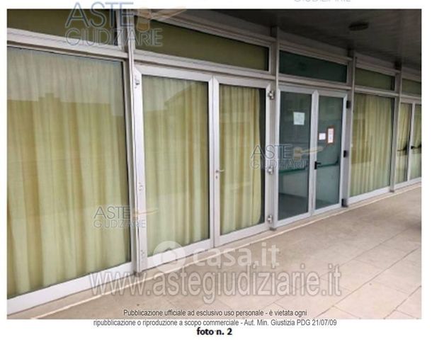 Ufficio in commerciale in 