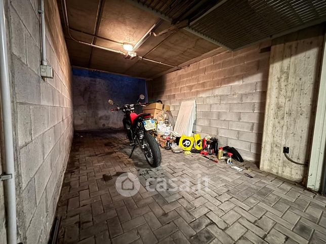 Garage/posto auto in residenziale in Via Brigata Partigiana Ugo Muccini 34