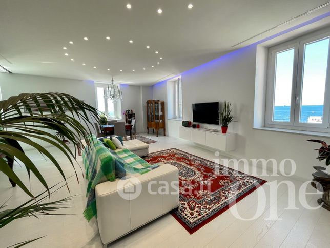 Appartamento in residenziale in Via Tommaso Pendola 5