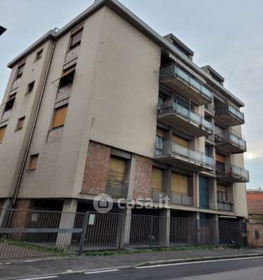 Appartamento in residenziale in Via Cesare Battisti