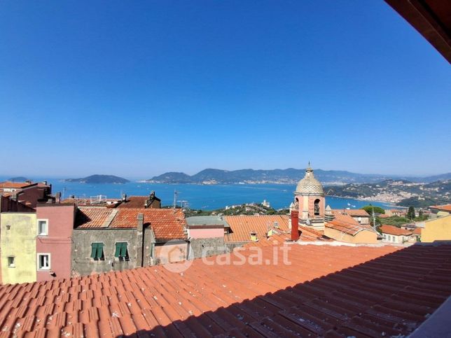 Appartamento in residenziale in Via Costa