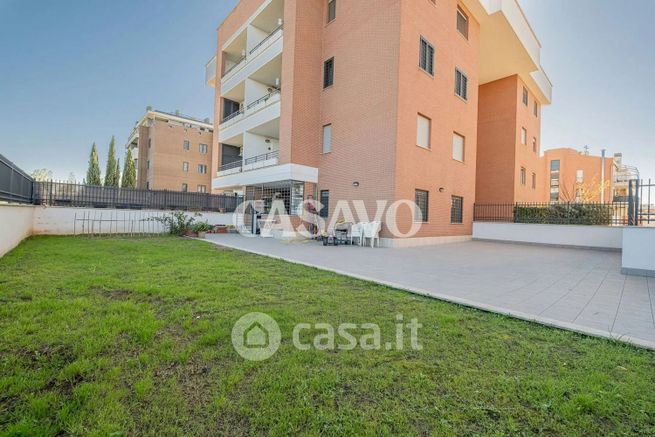 Appartamento in residenziale in Via Cardinale Luigi Traglia 22