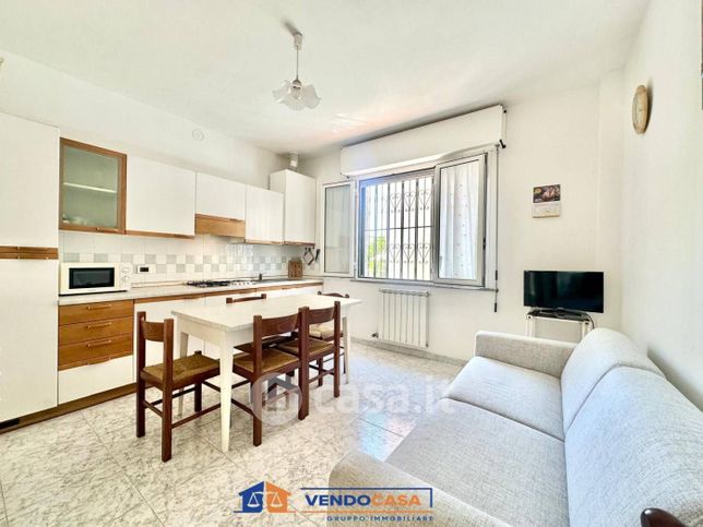 Appartamento in residenziale in Via Umberto Giordano