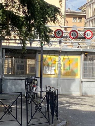 Box/posto auto in residenziale in Via B. Festaz 72