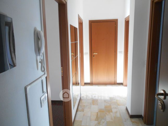 Appartamento in residenziale in Via Lombardia